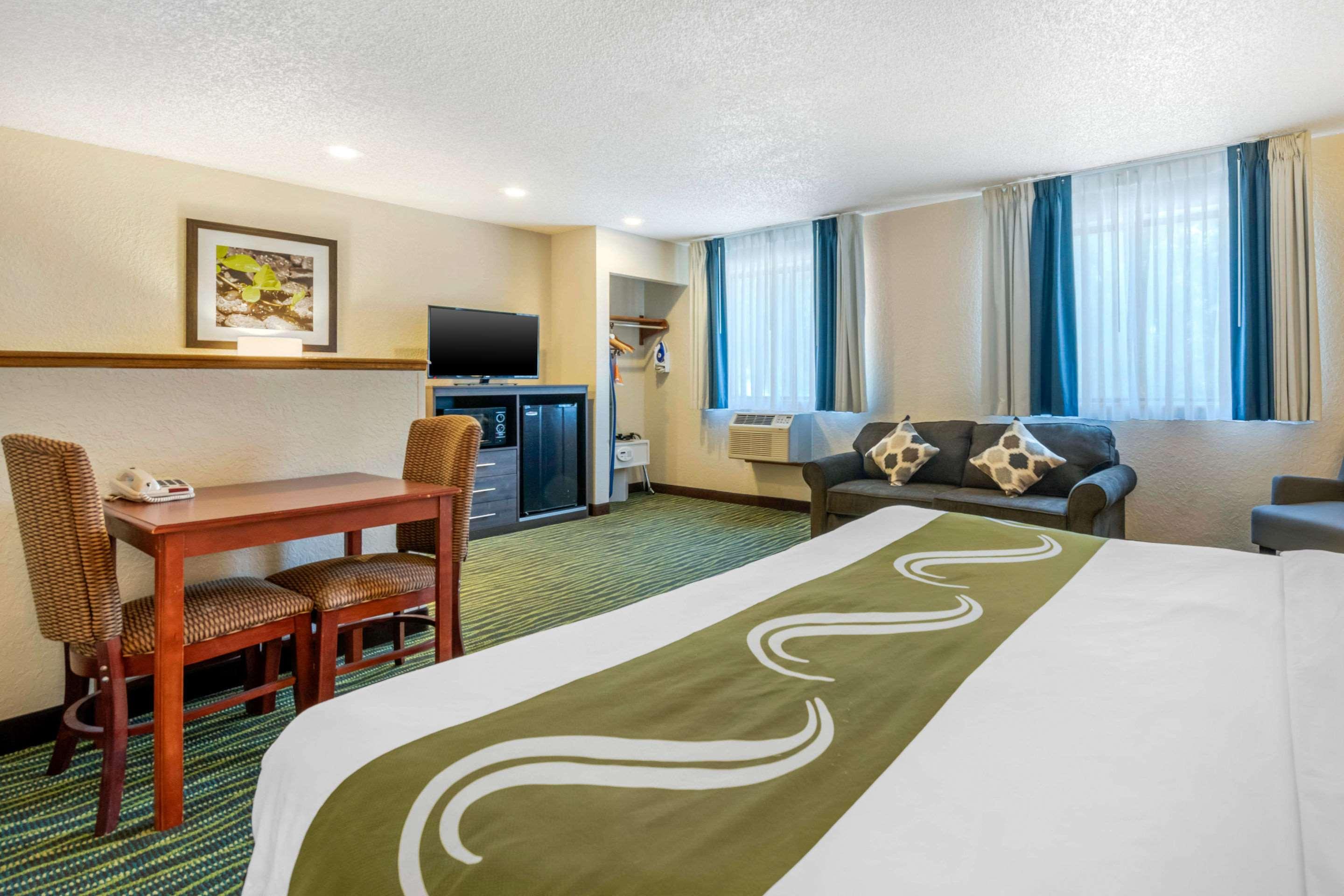 Quality Inn & Suites Leesburg Chain Of Lakes Esterno foto